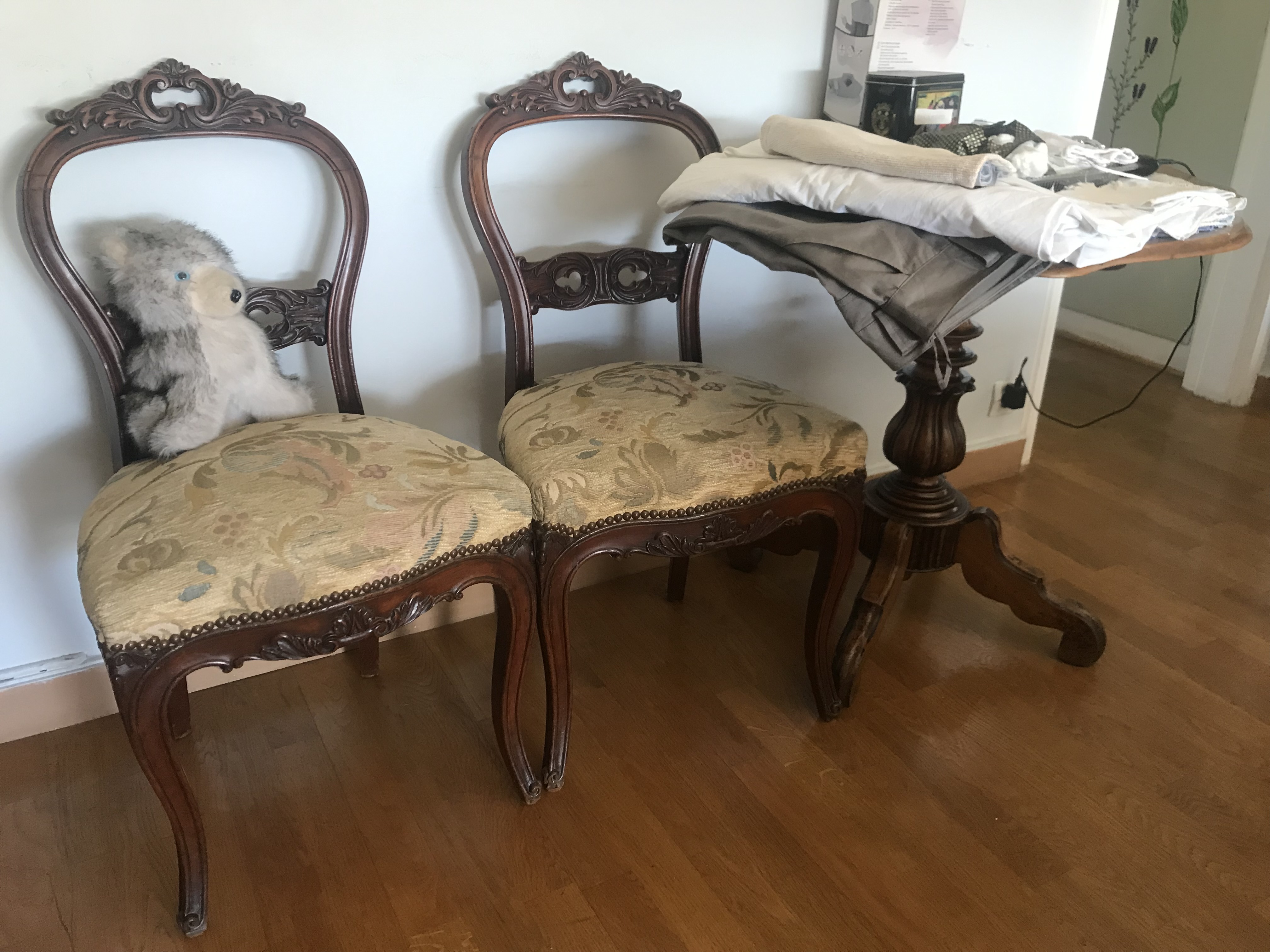 Chaises 03